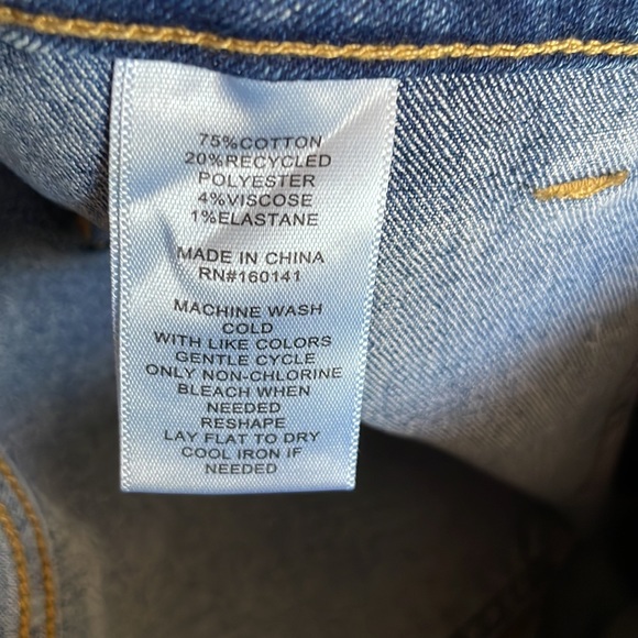 NWT FRYE Vintage Wash Jeans. Size 30 - Picture 11 of 11